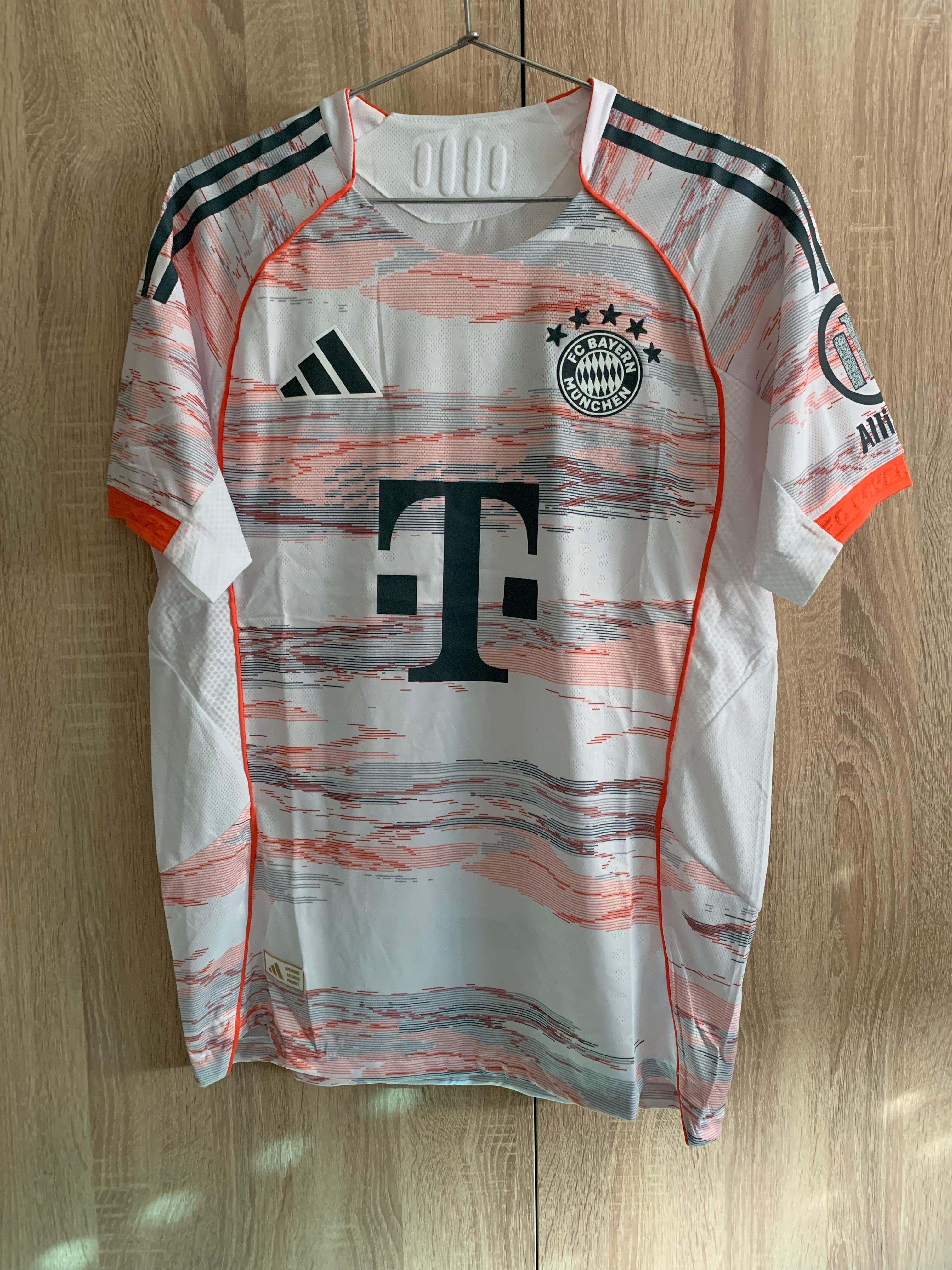 BAYERN MUNICH AWAY KIT