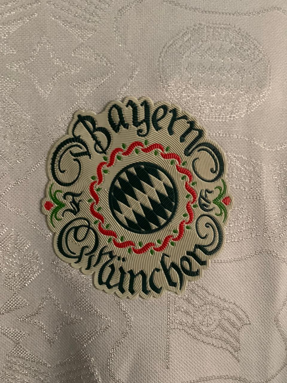 BAYERN MUNICH FOURTH KIT